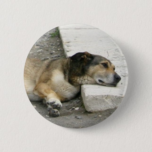 Tired Dog button, customise 6 Cm Round Badge (Front)