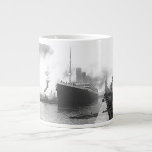 Titanic at the docks of Southampton Large Coffee Mug