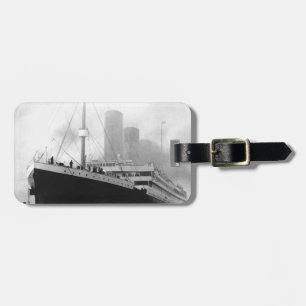 Titanic in dock in Southampton Luggage Tag