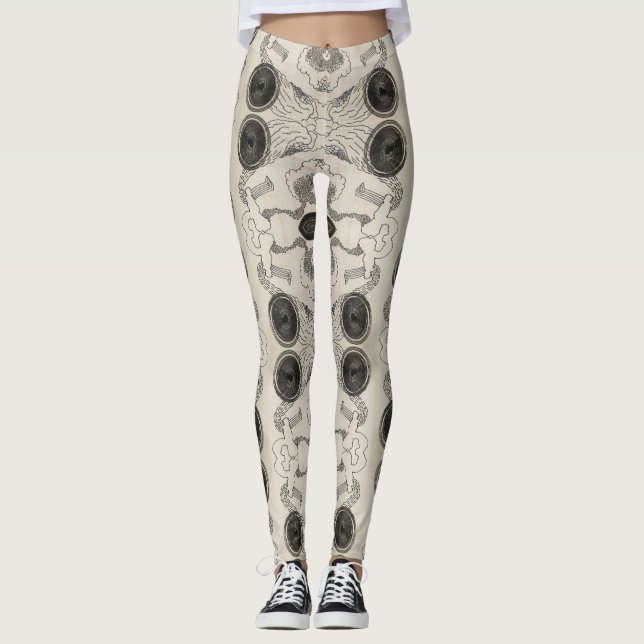 title pattern leggings (Front)