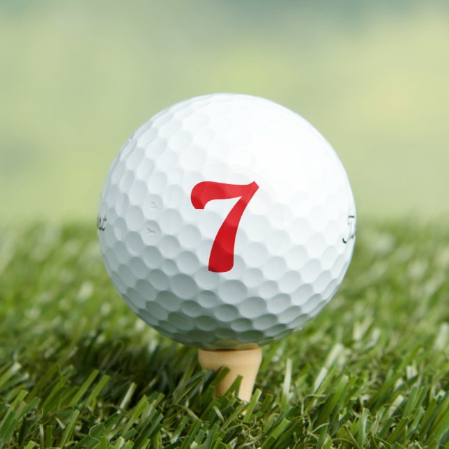 Titleist Pro V1 Custom Number 7 Personalised Golf Balls (Insitu Tee)