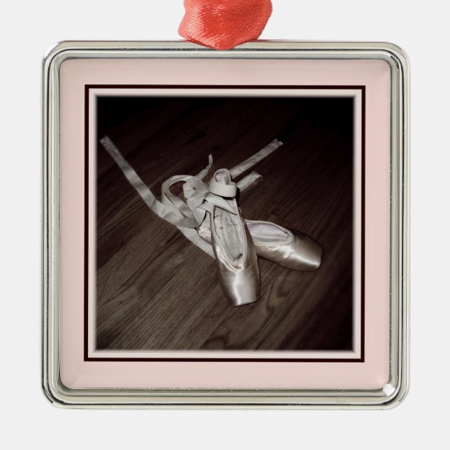 'Toe Shoes' Ornament (Front)