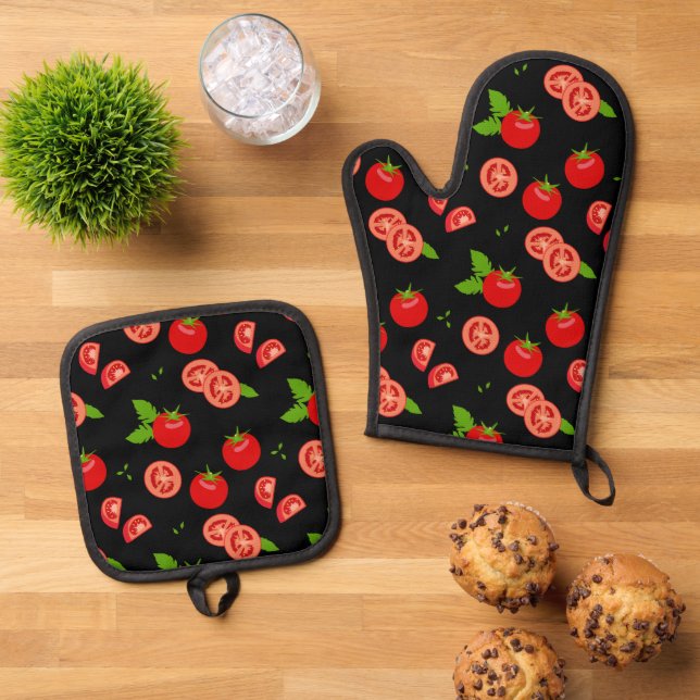 Tomato Pattern Red and Black Ripe Tomatoes Oven Mitt & Pot Holder Set (Top Down)