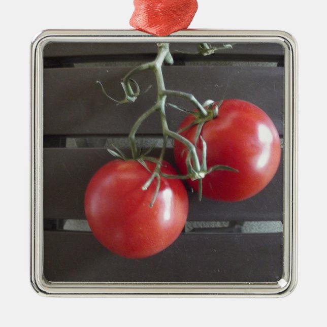 Tomatoes Metal Tree Decoration (Front)