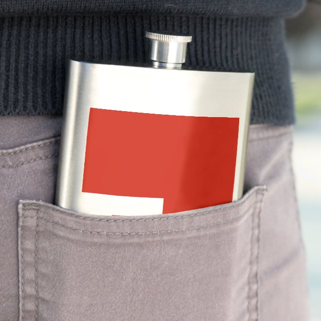 Tonga flag hip flask (In Situ)