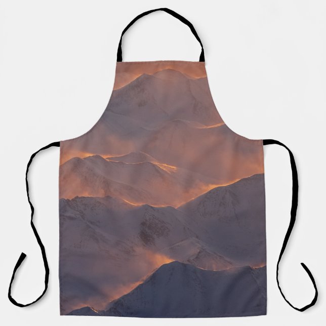 TOP VIEW OF MOUNTAIN APRON (Front)