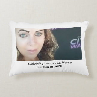 #TOPCELEBRITY #LAURAHLAVERNEGUILLEN  2025 DECORATIVE CUSHION