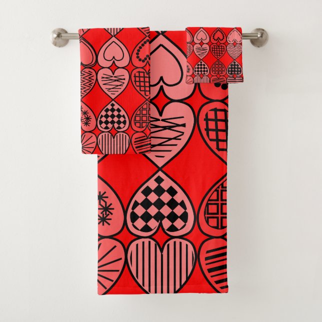 Topsy Turvy Hearts Bath Towel Set (Insitu)