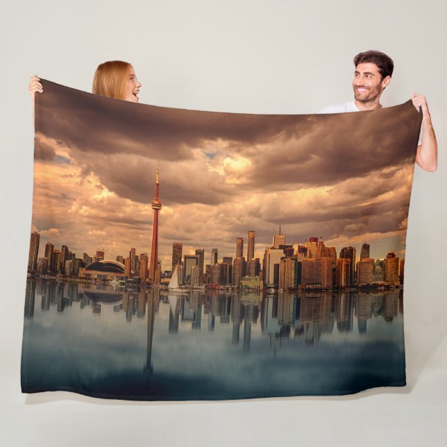 TORONTO FLEECE BLANKET (In Situ)
