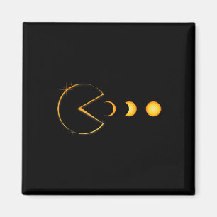 Total Solar Eclipse Funny Gamer Eating Solar Men B Magnet