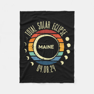 Total Solar Eclipse Maine Vintage 04.08.24 Men Wom Fleece Blanket