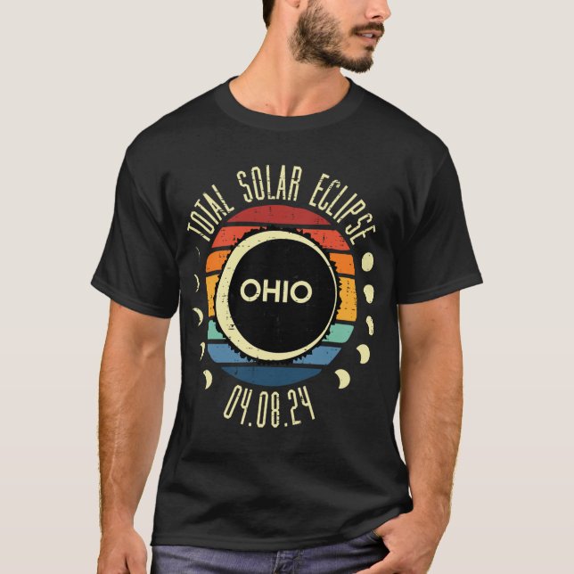 Total Solar Eclipse Ohio Sunset Retro 04.08.24 Men T-Shirt (Front)