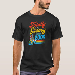 Totally Groovy Since 2009 Retro Roller Skate Birth T-Shirt