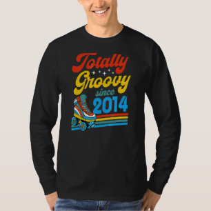 Totally Groovy Since 2014 Retro Roller Skate Birth T-Shirt