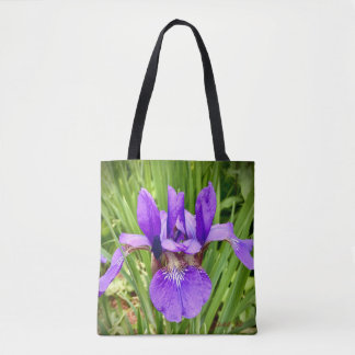 Tote bag for everyday use celebrating nature.