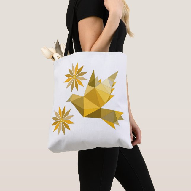 Tote with creative bird with flower bag (Close Up)