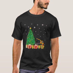 Tow Truck Xmas Tree Lighting Santa Hat Tow Truck C T-Shirt