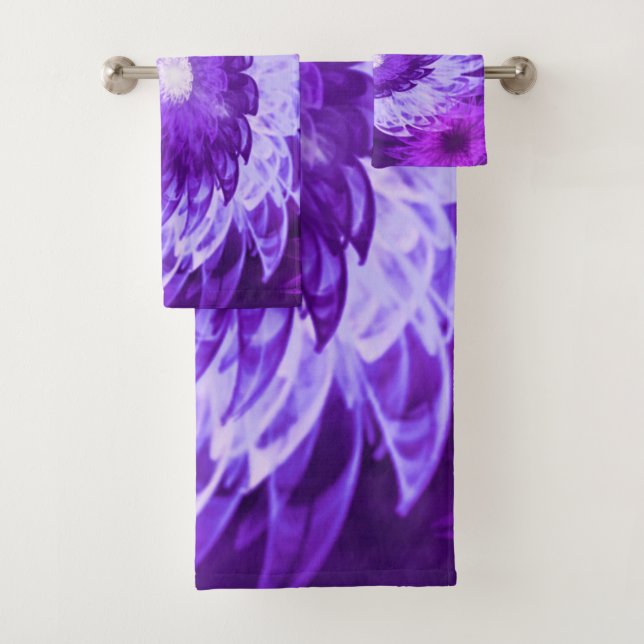 Towel Fantasy Flowers Purple (Insitu)