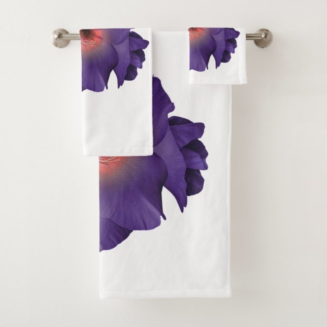 Towel Sword Lily Indigo Pink (Insitu)