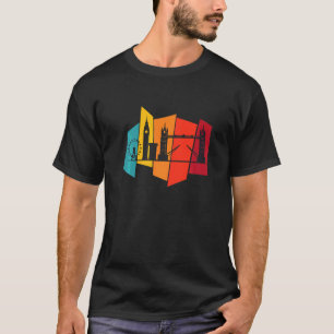 Tower Bridge Of London Skyline Retro England T-Shirt