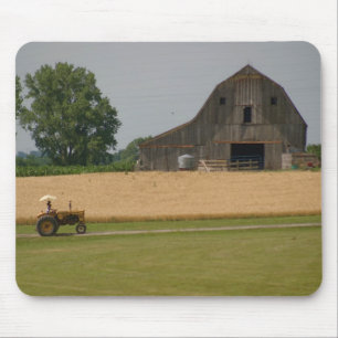 Tractor Mousepad: Tractor and barn Mouse Pad