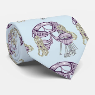 Trad climbing harness and equipment tie