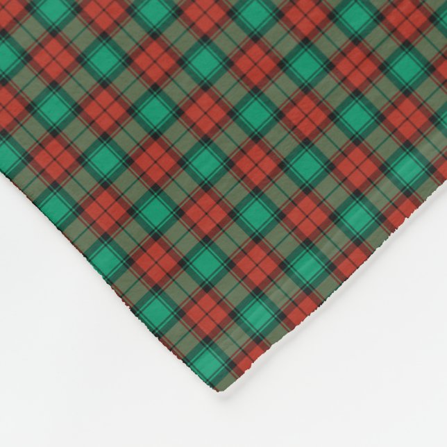 Traditional Christmas Plaid Pattern Fleece Blanket (Corner)