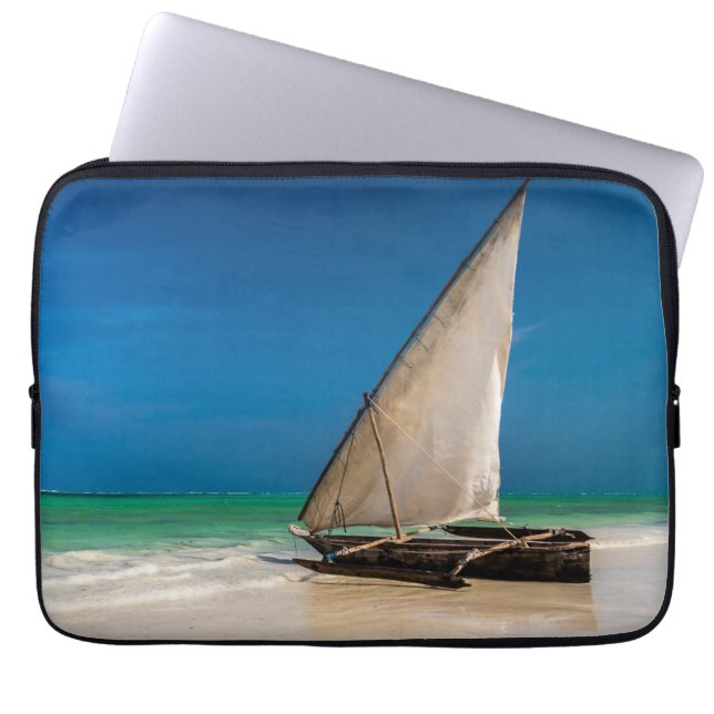 Traditional fishing boat on the beach laptop sleeve (Front)