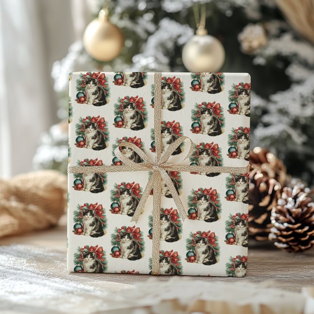 Traditional Vintage Cat Christmas Wrapping Paper (Creator Uploaded)