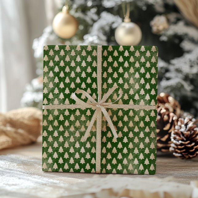 Traditional Vintage Green Christmas Wrapping Paper (Creator Uploaded)