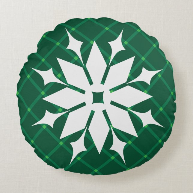 Traditional winter holidays green plaid snowflake round cushion (Front)