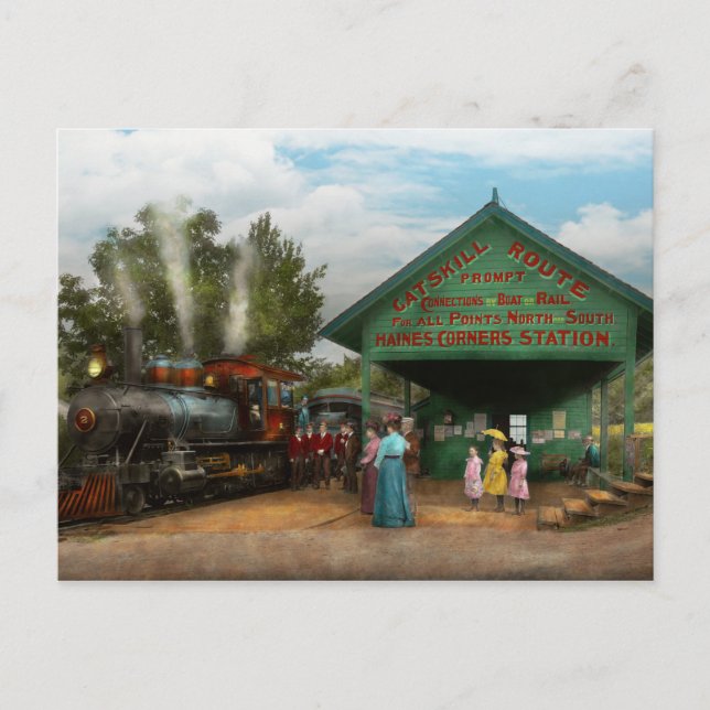 Train - Catskill, NY - Waiting for departure 1902 Postcard (Front)