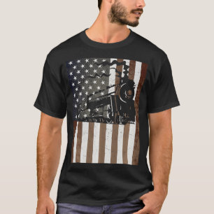 Train Locomotive Engine American Flag Model Builde T-Shirt
