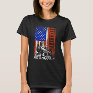 Train Locomotive Engine Usa American Flag 4th Of J T-Shirt