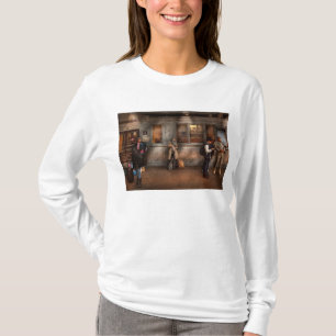 Train - Station - Waiting for the next train T-Shirt