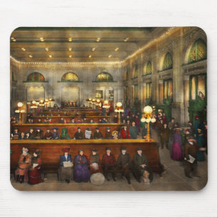 Train Station - Waiting in Grand Central 1904 Mouse Pad