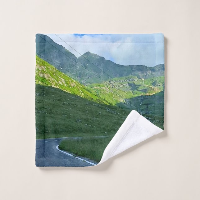 Transfagarasan Alpine View – Romania Mountain Art Bath Towel Set (Wash Cloth)