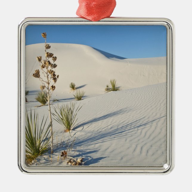Transverse Dunes, Yucca, shadows Metal Tree Decoration (Front)