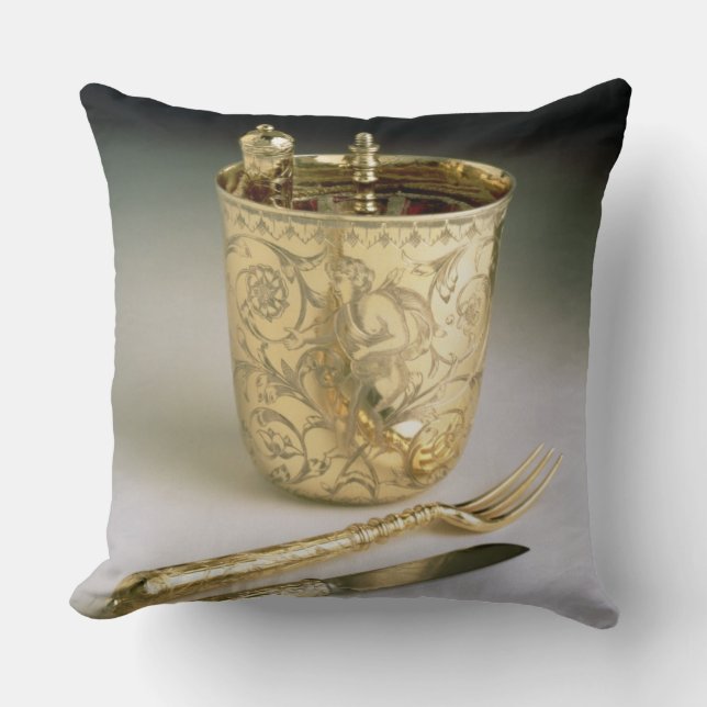 Travelling set of a knife, fork, spoon and beaker, cushion (Front)