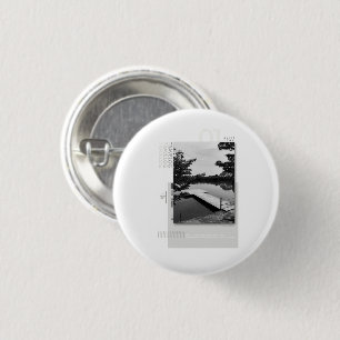 travelog_1 3 cm round badge