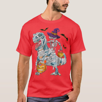 tre halloween s Skeleton Riding Mummy Dinosaur T-Shirt