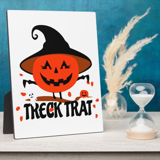 Treck Trat Pumpkin Smiling Plaque (Side)