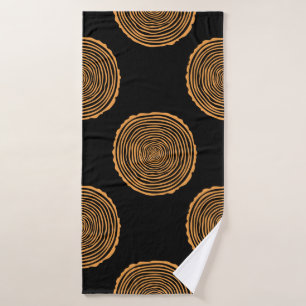 Tree Rings Seamless Pattern. Saw cut tree trunk ba Bath Towel