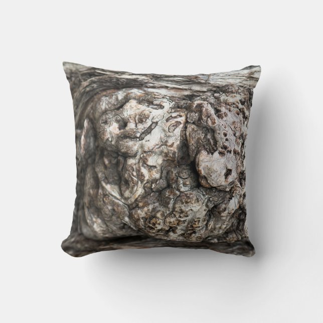 Tree trunk’s knot cushion (Front)
