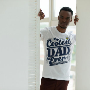 Trendy Coolest Dad Ever - Crowned Thumbs Up T-Shirt