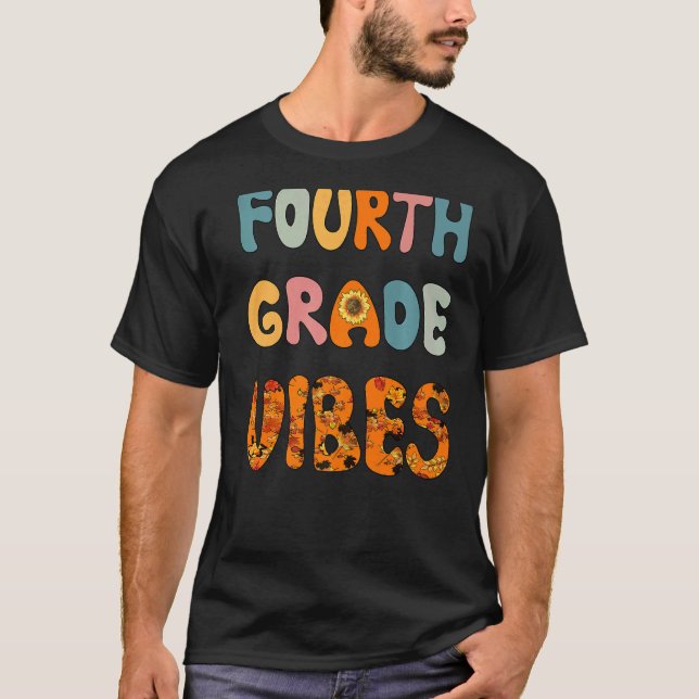 Trendy Fall Teacher Cool Fall Paraeducator 4th Gra T-Shirt (Front)
