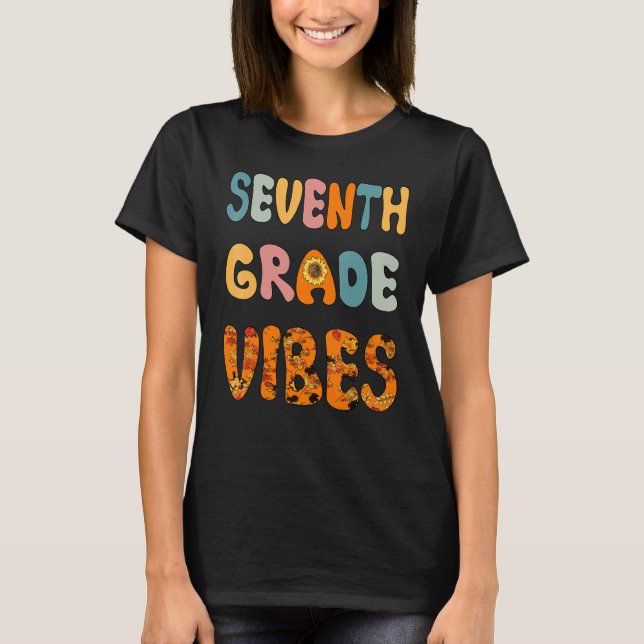 Trendy Fall Teacher Cool Fall Paraeducator 7th Gra T-Shirt (Front)