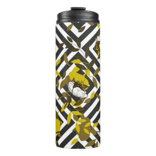 Trendy floral pattern. Isolated seamless pattern. Thermal Tumbler