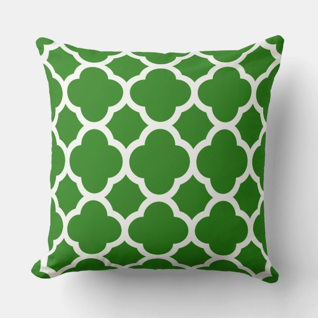 Trendy Forest Green Quatrefoil Pattern Cushion (Front)