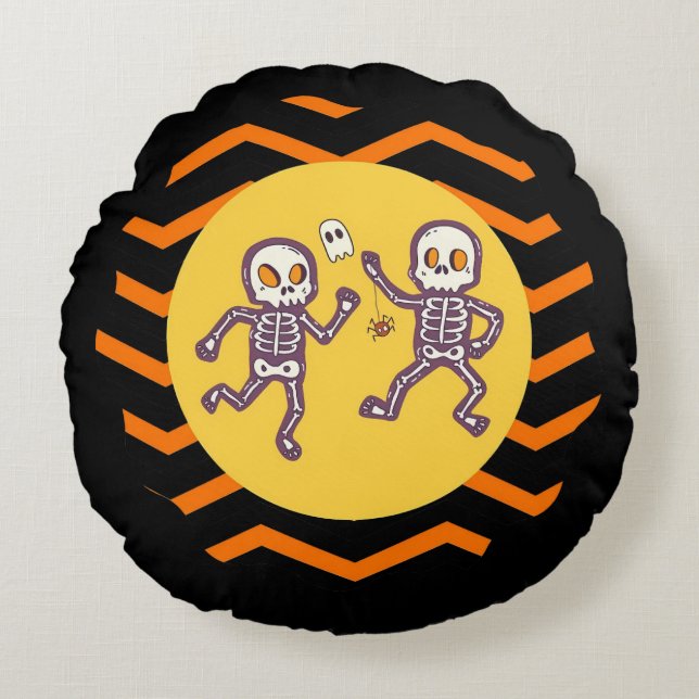 Trendy Halloween Spooky Dancing Skeletons Round Cushion (Front)